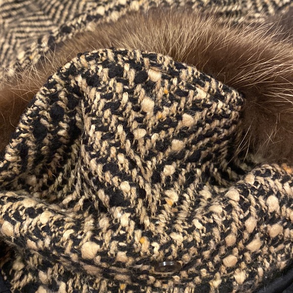 DANA Buchman fabulous coat with detachable beaver collar, size 6 - Picture 13 of 16